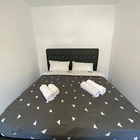 Walking Distance To Center 公寓 蒂米什瓦拉